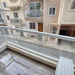 Modern And Centrally Located Large One Bedroom Kbon1-1 Apartment *