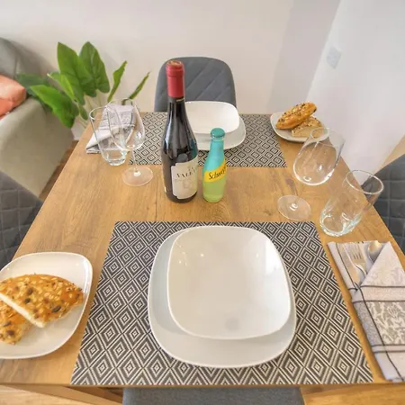 Modern And Centrally Located Large One Bedroom Kbon1-1 Apartamento Tal-Pietà