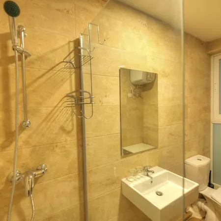 Apartamento Modern And Centrally Located Large One Bedroom Kbon1-1 Pietà