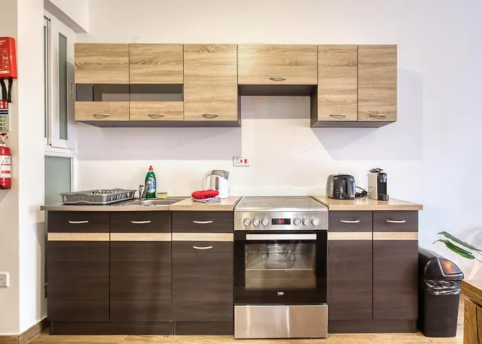 Modern And Centrally Located Large One Bedroom Kbon1-1 公寓 *