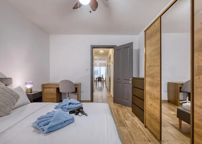 Modern And Centrally Located Large One Bedroom Kbon1-1 公寓 Pietà